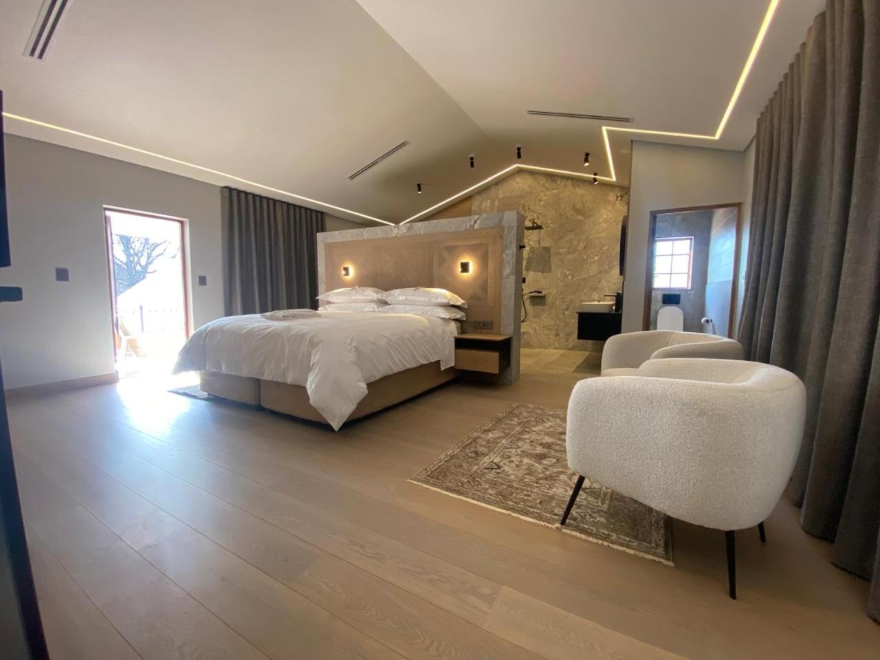 The Giglio Boutique At Zevenster Hotel